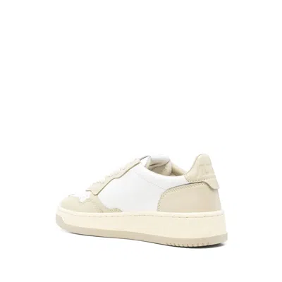 Autry Medalist Low-top Sneakers In White