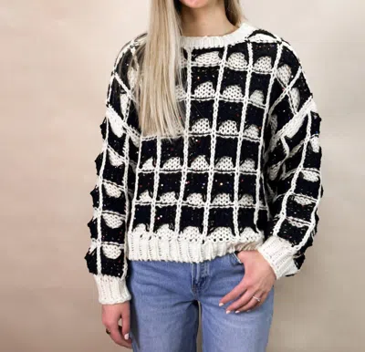 So Me Contrast Color Square Knitted Sweater In Black/ivory