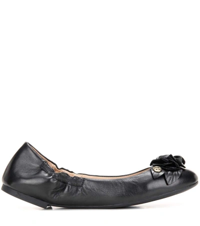 Shop Tory Burch Blossom Leather Ballerinas In Llack