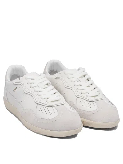 Alohas Sneakers & Slip-on