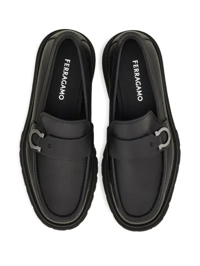 Ferragamo Mocassin Avec Ornement Gancini Noir Taille 44 In Black