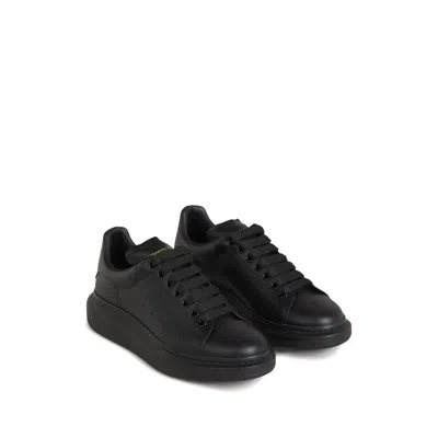 Alexander Mcqueen Black Sneakers With Logo Lettering On The Rear And Oversize Rubber Sole In Leather