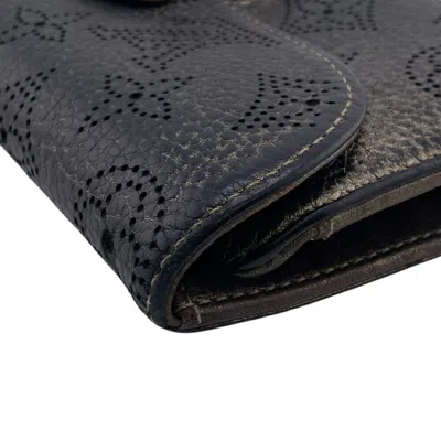Pre-owned Louis Vuitton Silver Leather Long Wallet (bi-fold) ()