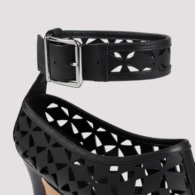 Manolo Blahnik Tingah 105 Leather Sandals