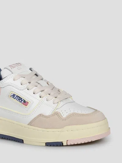 Autry Sneakers Clc Low Leather And Suede Color White And Peach Whip In Multi