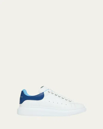Alexander Mcqueen Sneakers Oversize In Pelle Bianca E Talloncino In Pelle Scamosciata Blu Avio In White