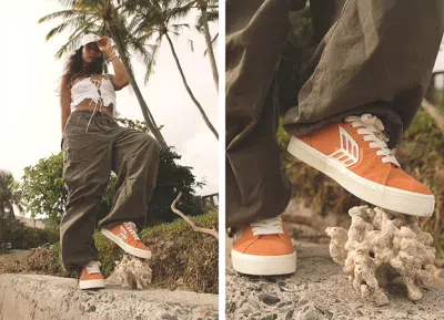 Cariuma Catiba Pro 2.0 Gum Black Suede And Cordura Ivory Logo Sneaker Women