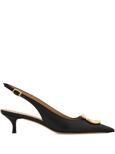 Ferragamo Black Leather Sara 40 Pumps In Black