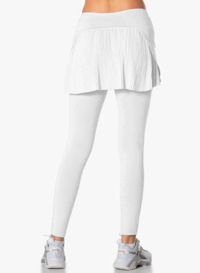 Lucky In Love Fast Pace Skegging In White