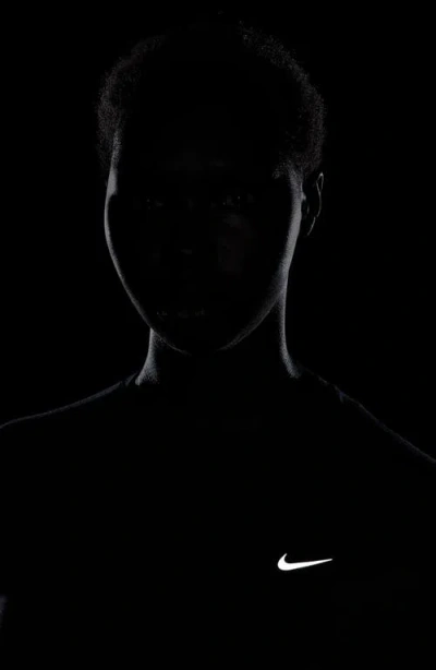 Nike Swift Dri-fit Uv Running Top In Black