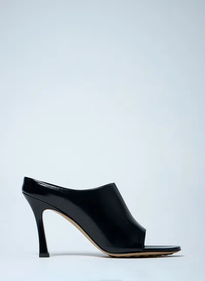 Bottega Veneta Rana Leather Mules In Black