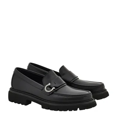 Ferragamo Mocassin Avec Ornement Gancini Noir Taille 44 In Black