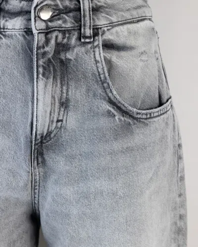 Icon Denim Lea Grey Bermuda Pants With Front Ripped Details And Logo Patch On The Rear In Denim Woman In Gray