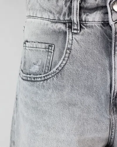 Icon Denim Lea Grey Bermuda Pants With Front Ripped Details And Logo Patch On The Rear In Denim Woman In Gray