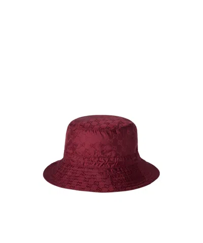 Gucci Reversible Burgundy Nylon Gg Hat In Red
