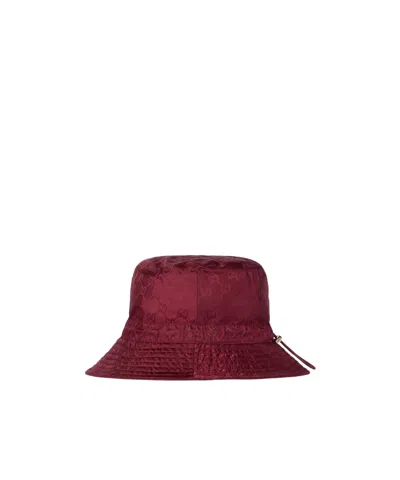 Gucci Reversible Burgundy Nylon Gg Hat In Red
