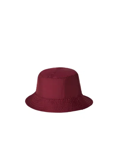 Gucci Reversible Burgundy Nylon Gg Hat In Red
