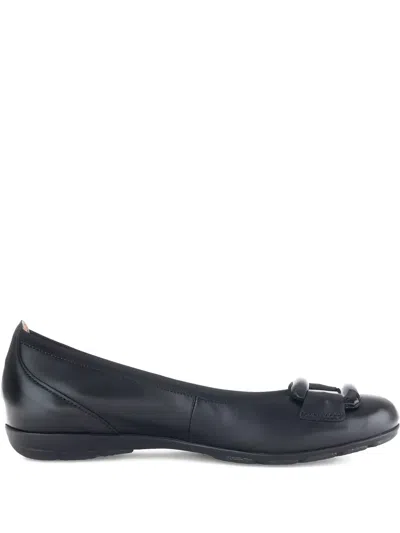 扣环细节芭蕾平底鞋