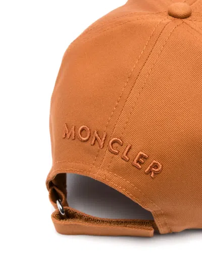 Moncler Casquette En Gabardine De Coton In Orange