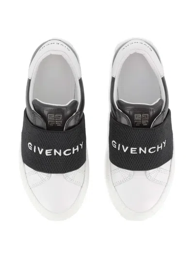 Givenchy Sneakers With Logo In White