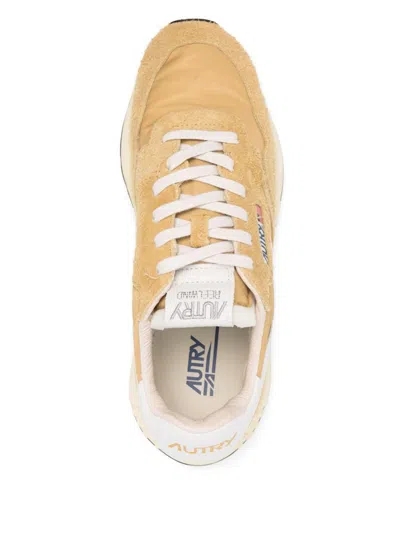 Autry Up 02 Reelwind Low-top Sneakers In Yellow