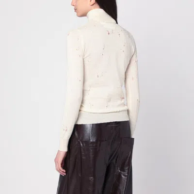 Mm6 Maison Margiela Distressed Crewneck Knitwear With Ribbed Finish In White