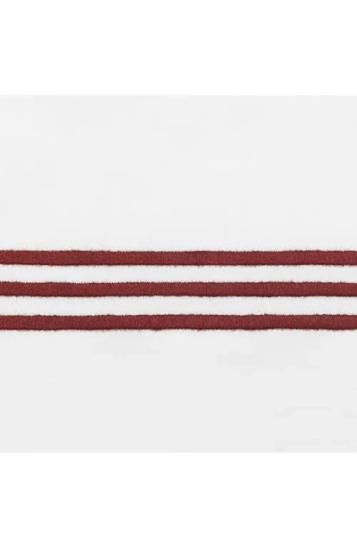 Matouk Bel Tempo Set Of 2 520 Thread Count Cotton Perccale Pillowcases In Red