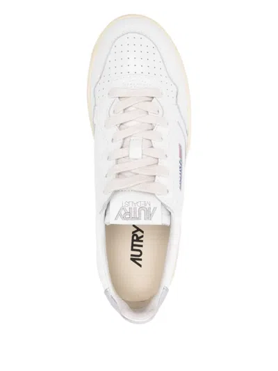 Autry Sneakers Medalist Platform In Suede And Leather White And Gray. In White