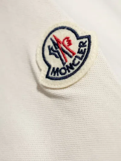 Moncler Mens Logo-embroidery Stripe-trim Cotton-jersey Polo Shirt Cream In Neutral