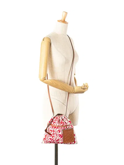Pre-owned Loewe 2019 William De Morgan Small Anagram Canvas Drawstring Crossbody Bag In Red