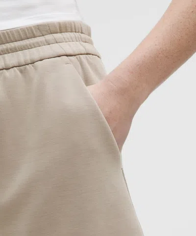 Lululemon Softstreme High-rise Shorts 4"