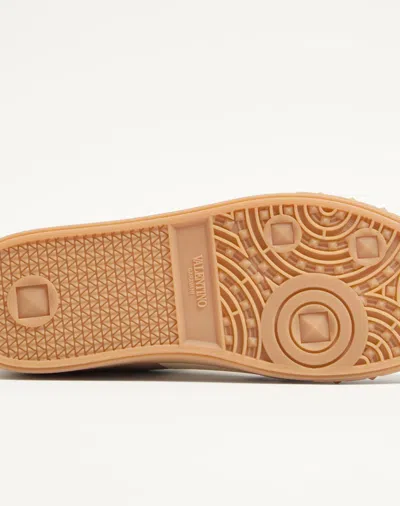 Valentino Low Top Sneaker Contrast Stitching In Brown