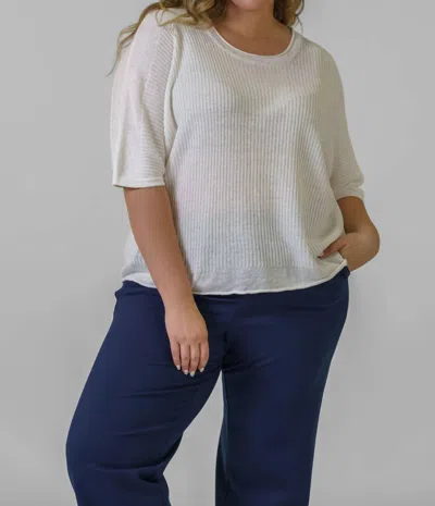 Estheme Linen Short Sleeve Top - Plus In White In White