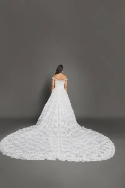 Marchesa Becky