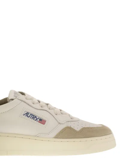 Autry Medalist Low Two Tone Leather Sneakers In White