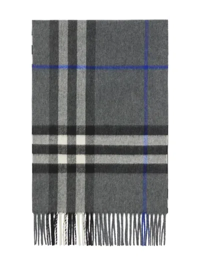 Burberry Marlborugh Grey Wool Scarf In Gray