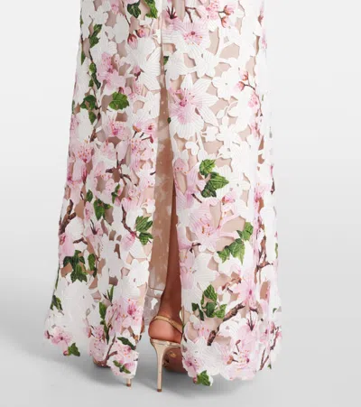 Oscar De La Renta Sleeveless Cherry Blossom Guipure Gown In Neutral