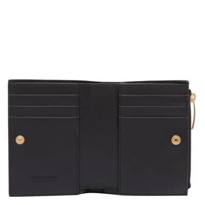 Bottega Veneta Women Small Zipped Bi-fold Intrecciato Wallet