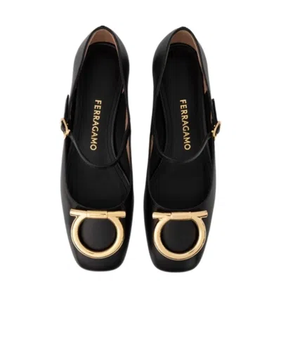 Ferragamo Buckle Detail Gold-tone Hardware Ballerina Shoes In Black