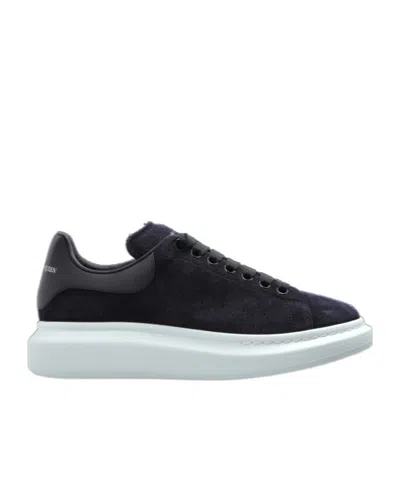 Alexander Mcqueen Men Black Low Top Sneakers With Chunky Sole In Leather Man