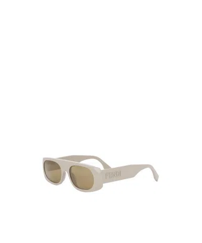 Fendi Eyewear Rectangular Frame Sunglasses In Neutral