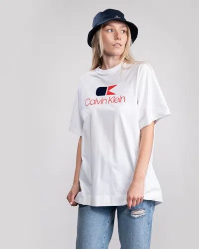 Calvin Klein Oversized Fit Crew-neck T-shirt With Printed Logo In White