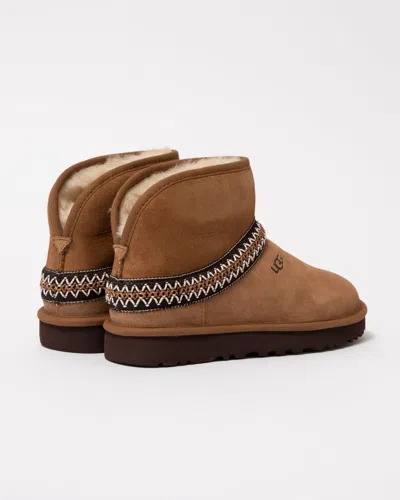 Ugg W Classic Mini Crescent In Brown
