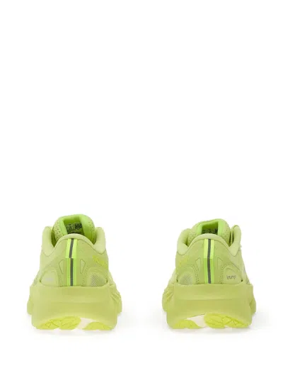 Saucony Triumph Sneakers In Green