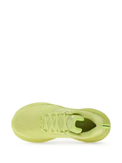 Saucony Triumph Sneakers In Green