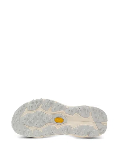 Hoka Speedgoat 6 Trail Running Shoe In Gray