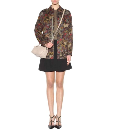 Valentino Garavani Studded Leather Decollete Pumps In Black