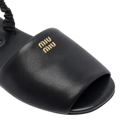 Miu Miu Round Toe Flat Sandals In Black