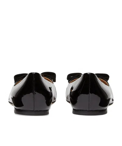 Ferragamo Varina Bow-embellished Patent-leather Ballet Flats In Black