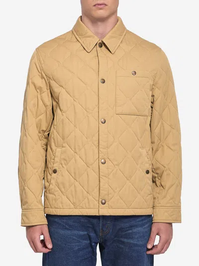 Burberry Collared Quilted Jacket Front Pocket